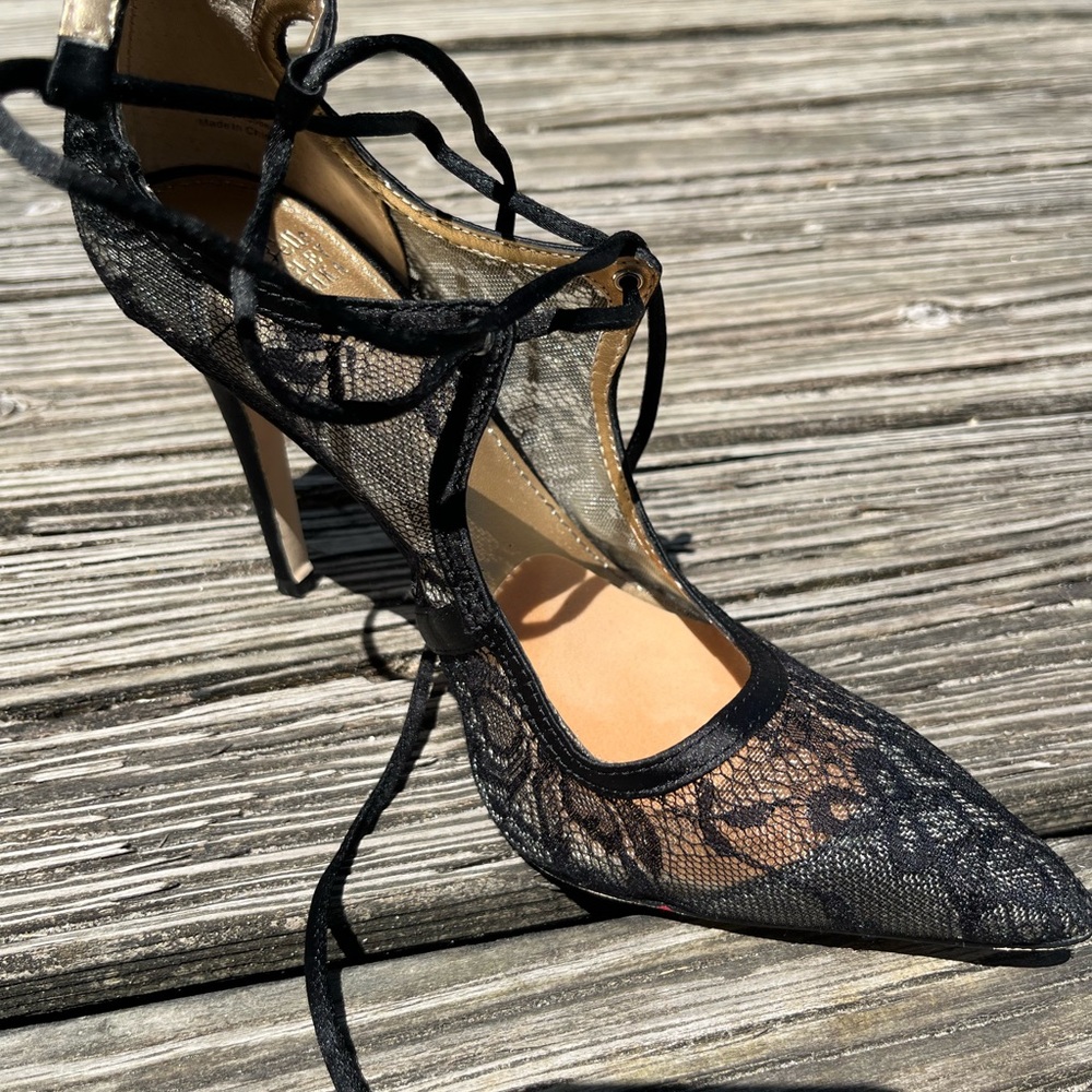 BAGLEY MISHKA Elegant Black Lace Women's Heels SZ 5.5
